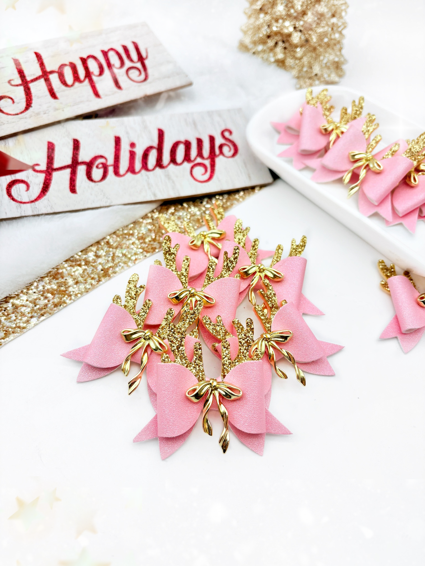 Gold Bows & Reindeer // Pigtails