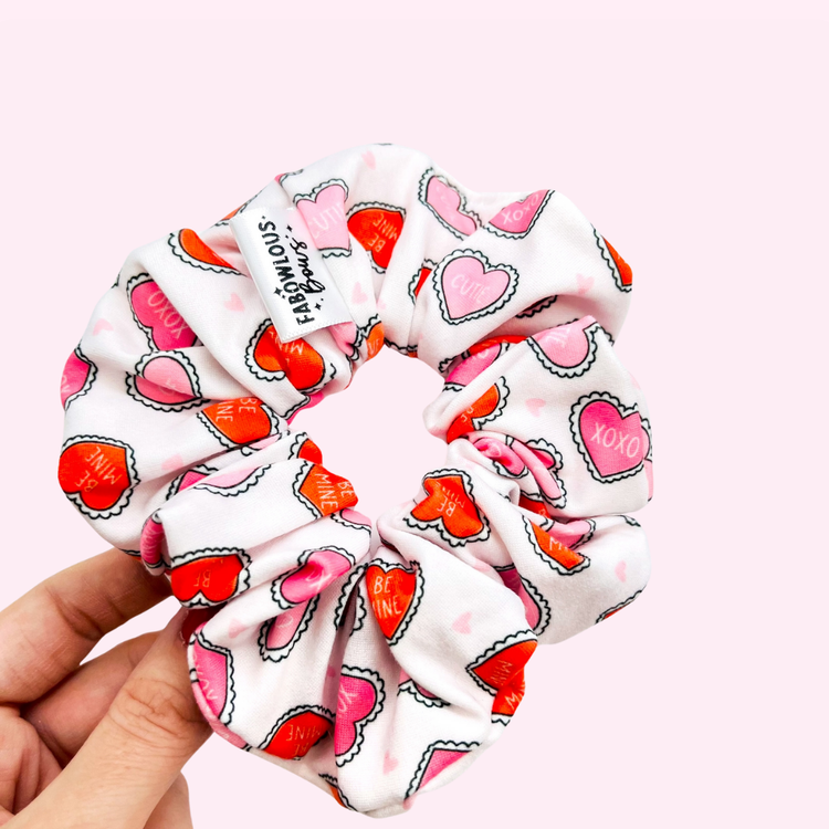 Doily Hearts // Scrunchie