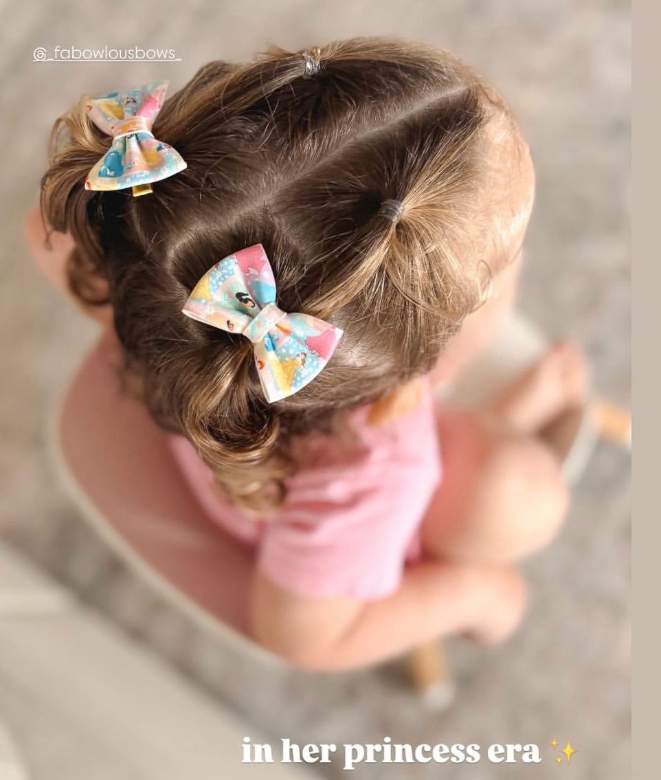 Pencil & Bows // Mini Pinch Pigtails