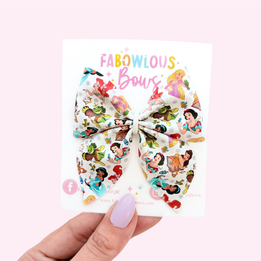 Princesses // Sailor Bow
