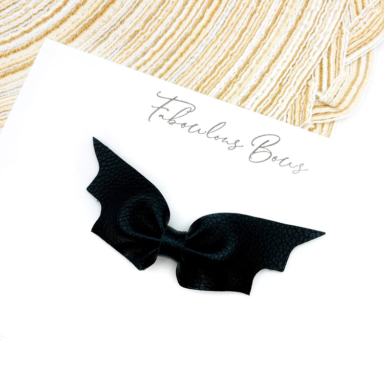Mini Pinch Bat Bow // Black Matte