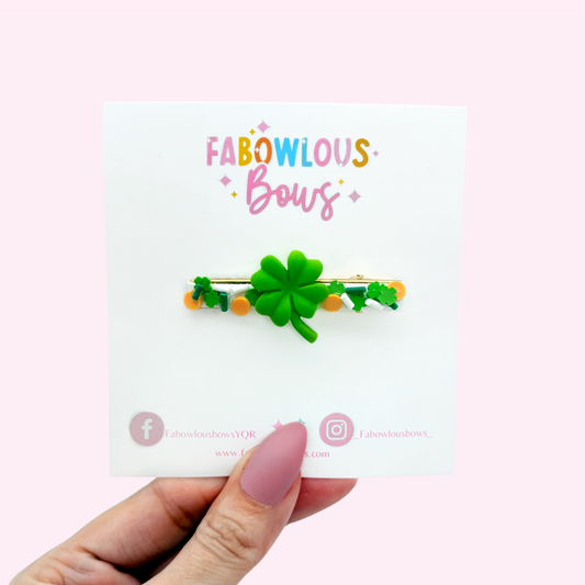 St. Patrick’s Confetti Clover  - Bar Clip