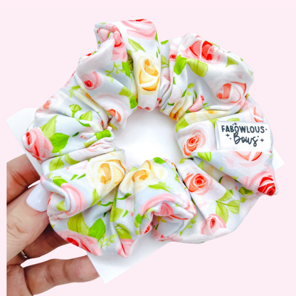 Rose Garden // Scrunchie