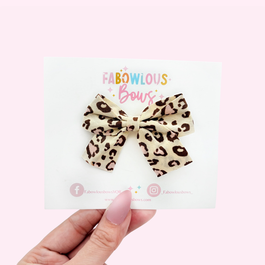 Leopard Hearts Beige - Mini Hand Tied Bow