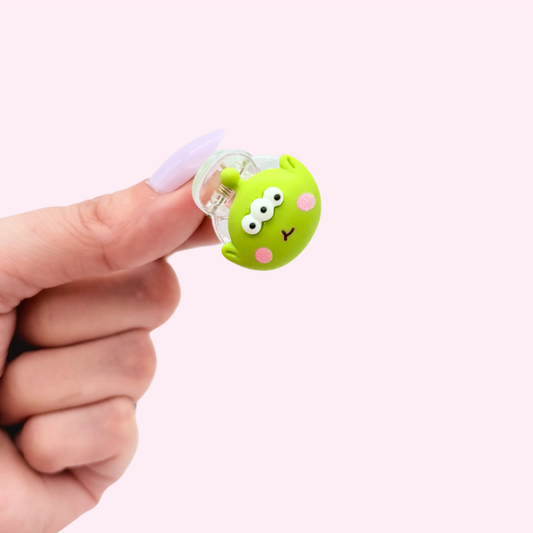 Toy Alien // Mini Claw Clip **Tracked Shipping Only**