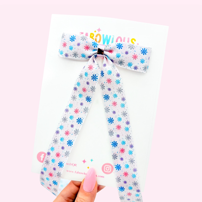 Simple Snowflakes // Long Tail Bow