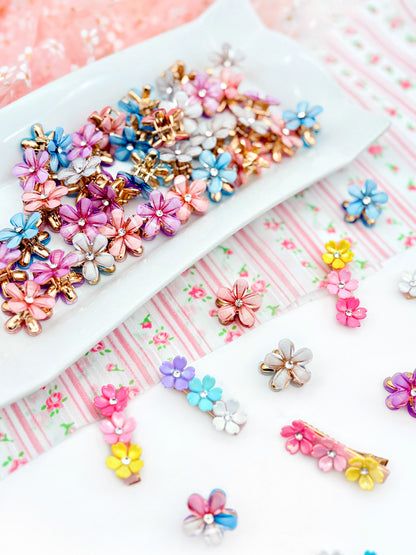 Multi Colour Flower • Mini Claw Clip