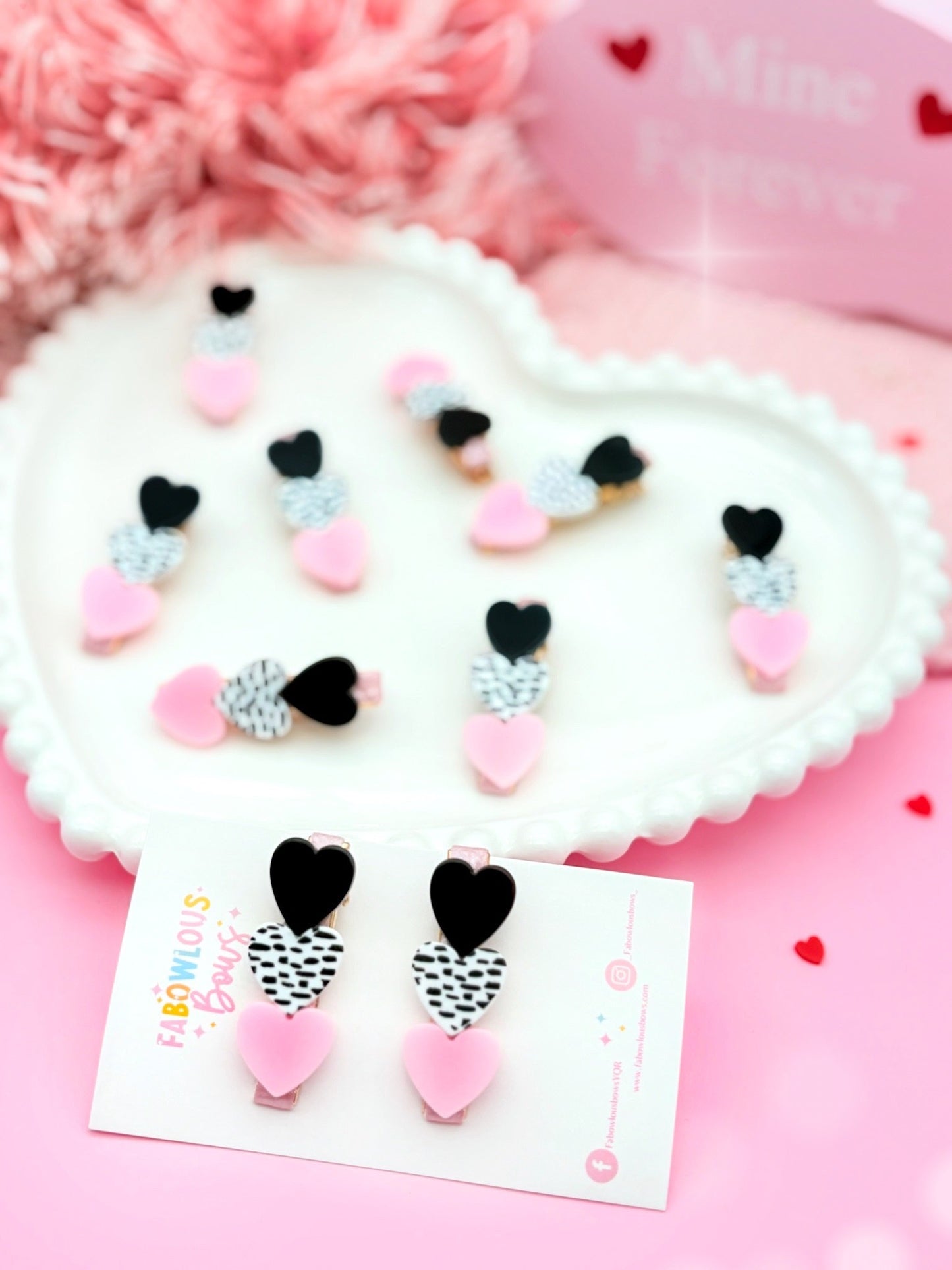 Chic Trio Hearts - Bar Clip