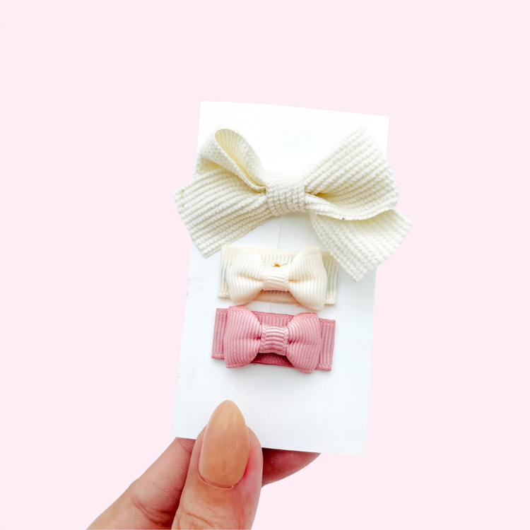 Dainty Bow Set // Ivory