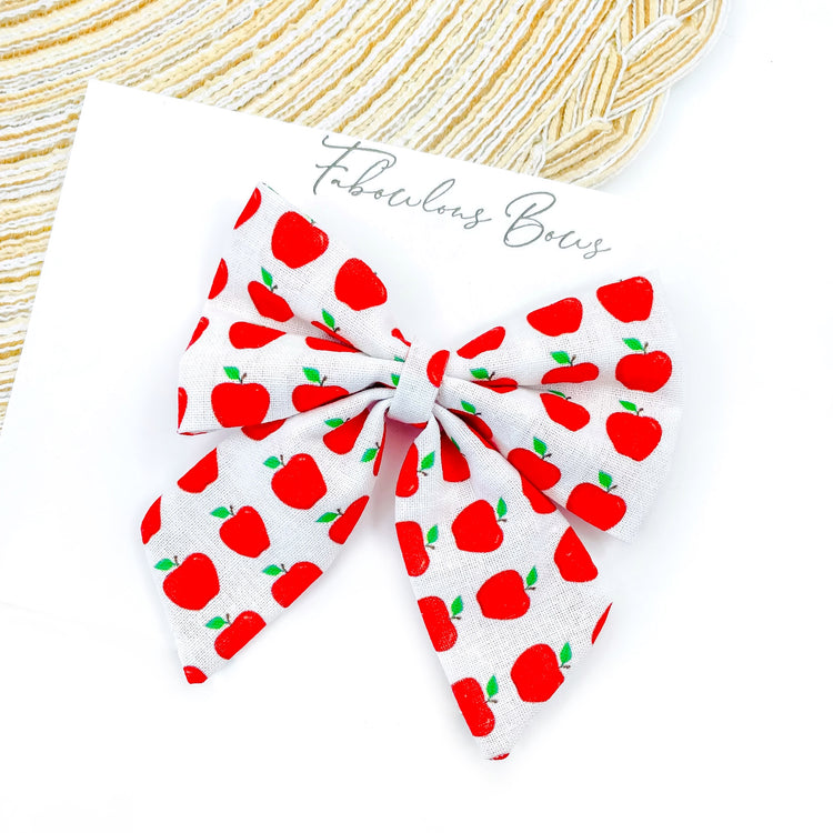Apple A Day // Fabric Fable Bow